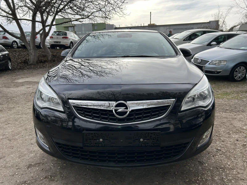 Opel Astra 1.7 CDTI COSMO, снимка 2 - Автомобили и джипове - 49486136