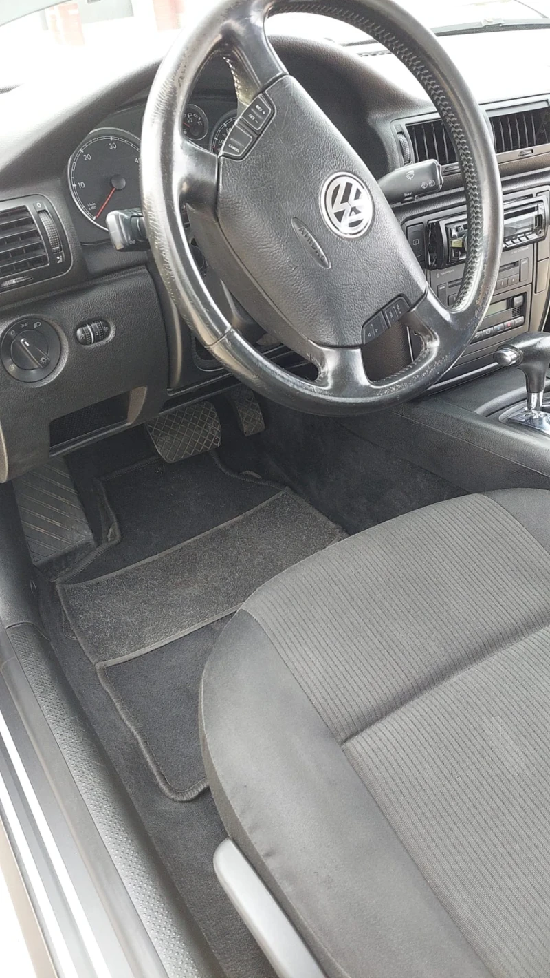 VW Passat * GERMANY* АВТОМАТИК* 1.9 131к.с, снимка 13 - Автомобили и джипове - 52446636