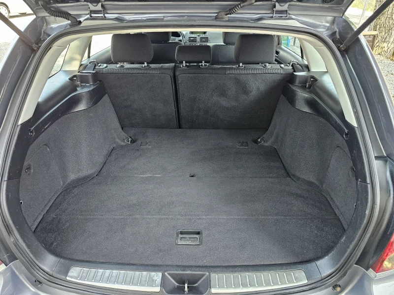 Toyota Avensis 2.0vvti 150k.s, снимка 13 - Автомобили и джипове - 51342879