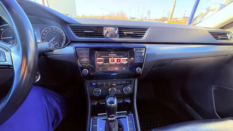 Skoda Superb, снимка 10 - Автомобили и джипове - 52927790