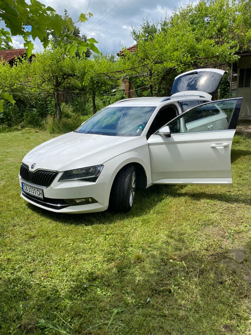 Skoda Superb, снимка 15 - Автомобили и джипове - 52927790