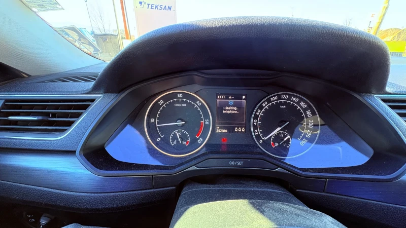 Skoda Superb, снимка 9 - Автомобили и джипове - 52927790