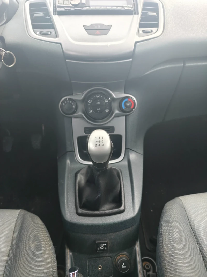 Ford Fiesta ST* ГАЗ/БЕНЗИН , снимка 8 - Автомобили и джипове - 53096376