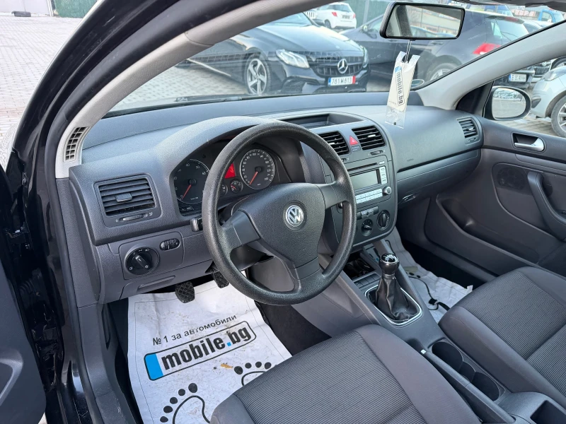VW Golf 1.6i/102hp/Servic book/ , снимка 8 - Автомобили и джипове - 53189576