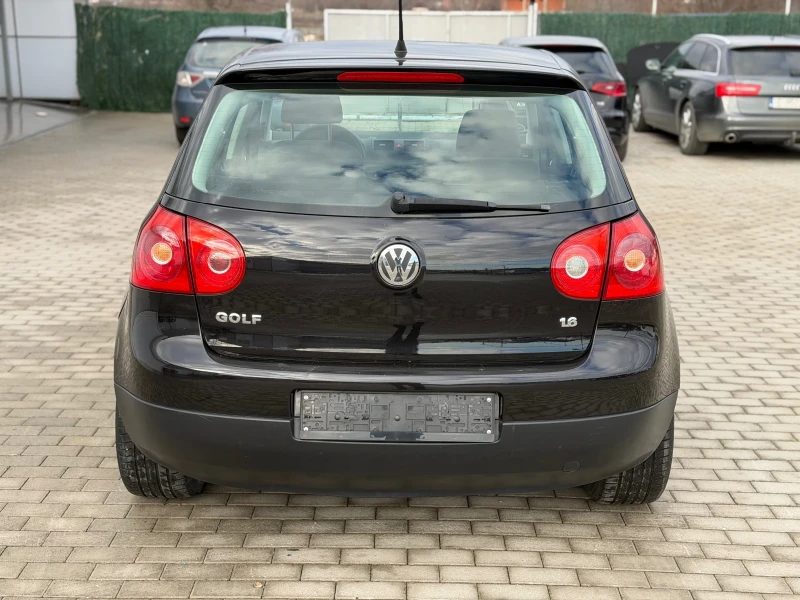 VW Golf 1.6i/102hp/Servic book/ , снимка 5 - Автомобили и джипове - 53189576