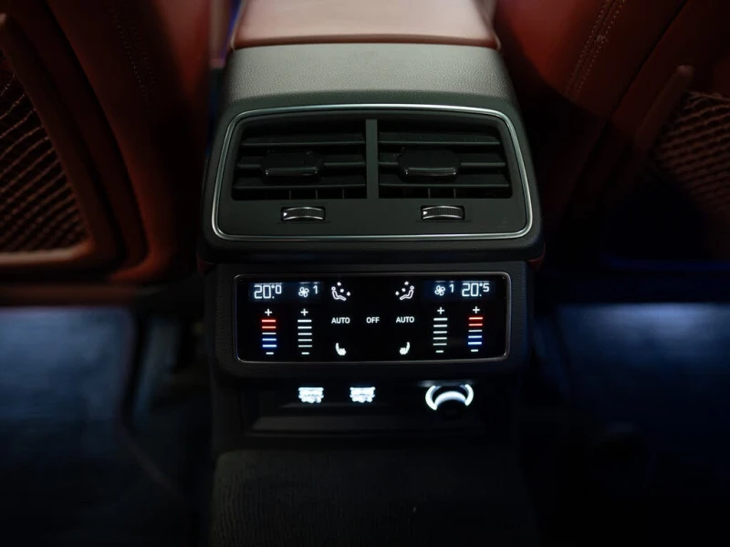 Audi S7 2020* МАСАЖ* HEAD-UP* 360* B&O* AMBIENT* ALCANTAR, снимка 17 - Автомобили и джипове - 53584776