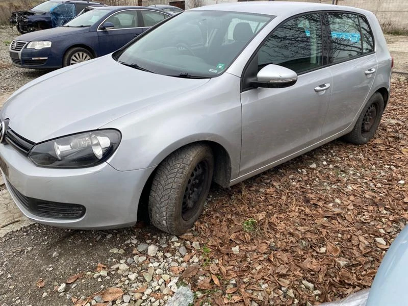 VW Golf 1.4, снимка 8 - Автомобили и джипове - 40418256