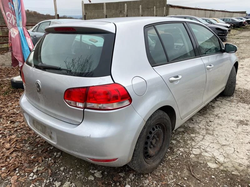 VW Golf 1.4, снимка 5 - Автомобили и джипове - 40418256