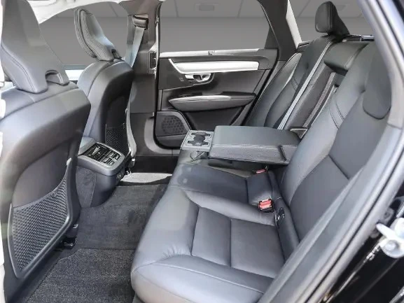 Volvo V90 B4 = Ultimate Dark = Гаранция, снимка 10 - Автомобили и джипове - 52945010