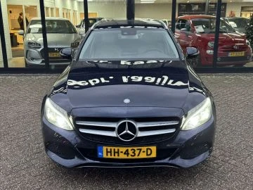 Mercedes-Benz C 350 Премиум Изпълнение , снимка 6 - Автомобили и джипове - 53532502