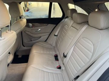 Mercedes-Benz C 350 Премиум Изпълнение , снимка 12 - Автомобили и джипове - 53532502