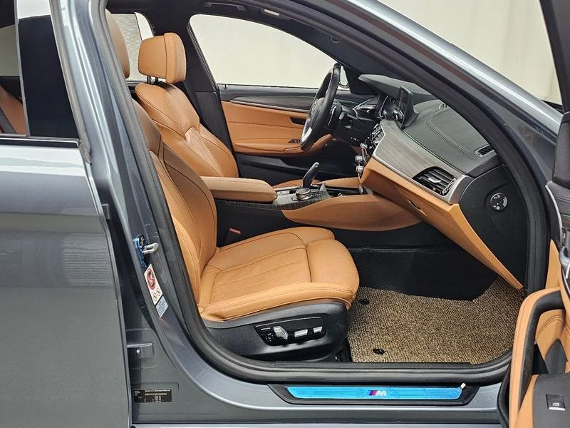 BMW 520 520d M-Sport, снимка 11 - Автомобили и джипове - 54212418