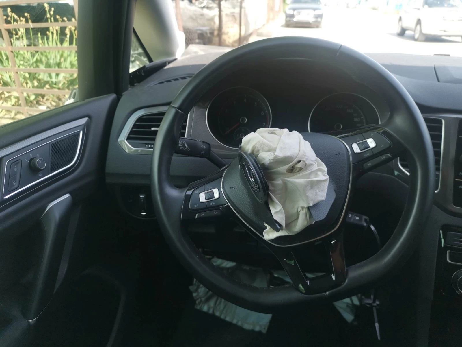 VW Sportsvan  1.0tsi | Mobile.bg   13