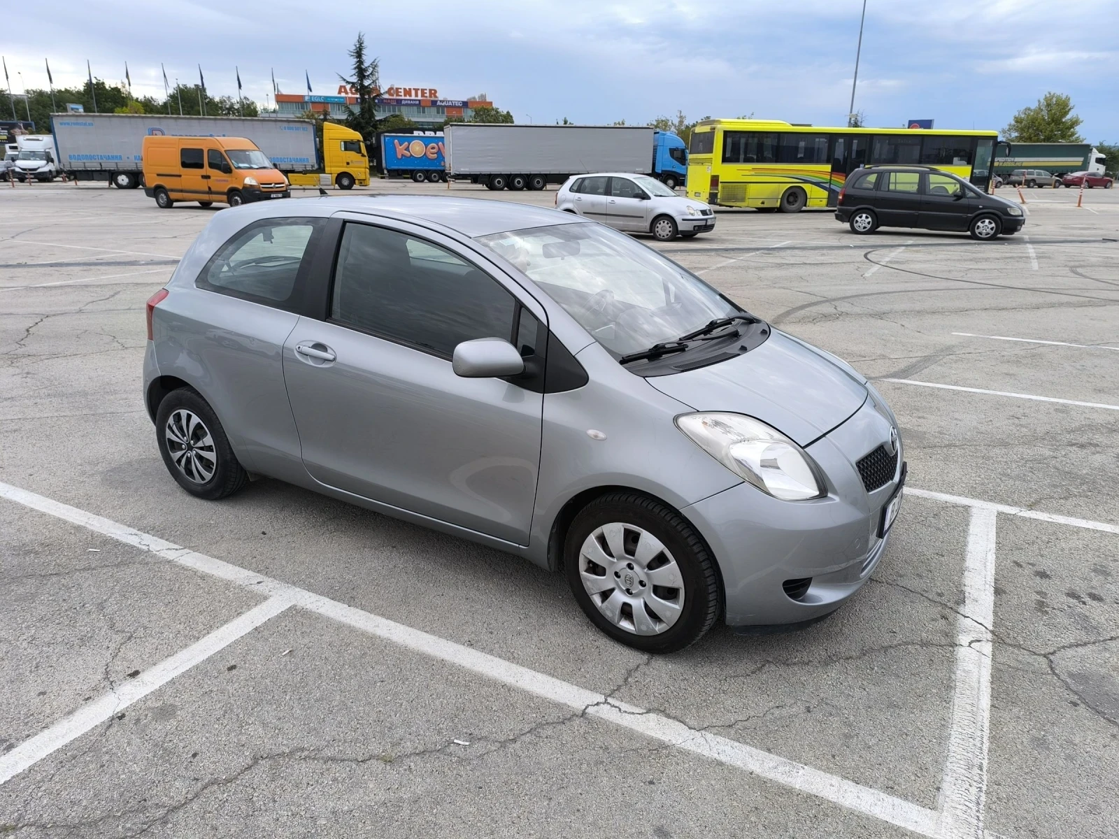 Toyota Yaris 1.3  - изображение 5