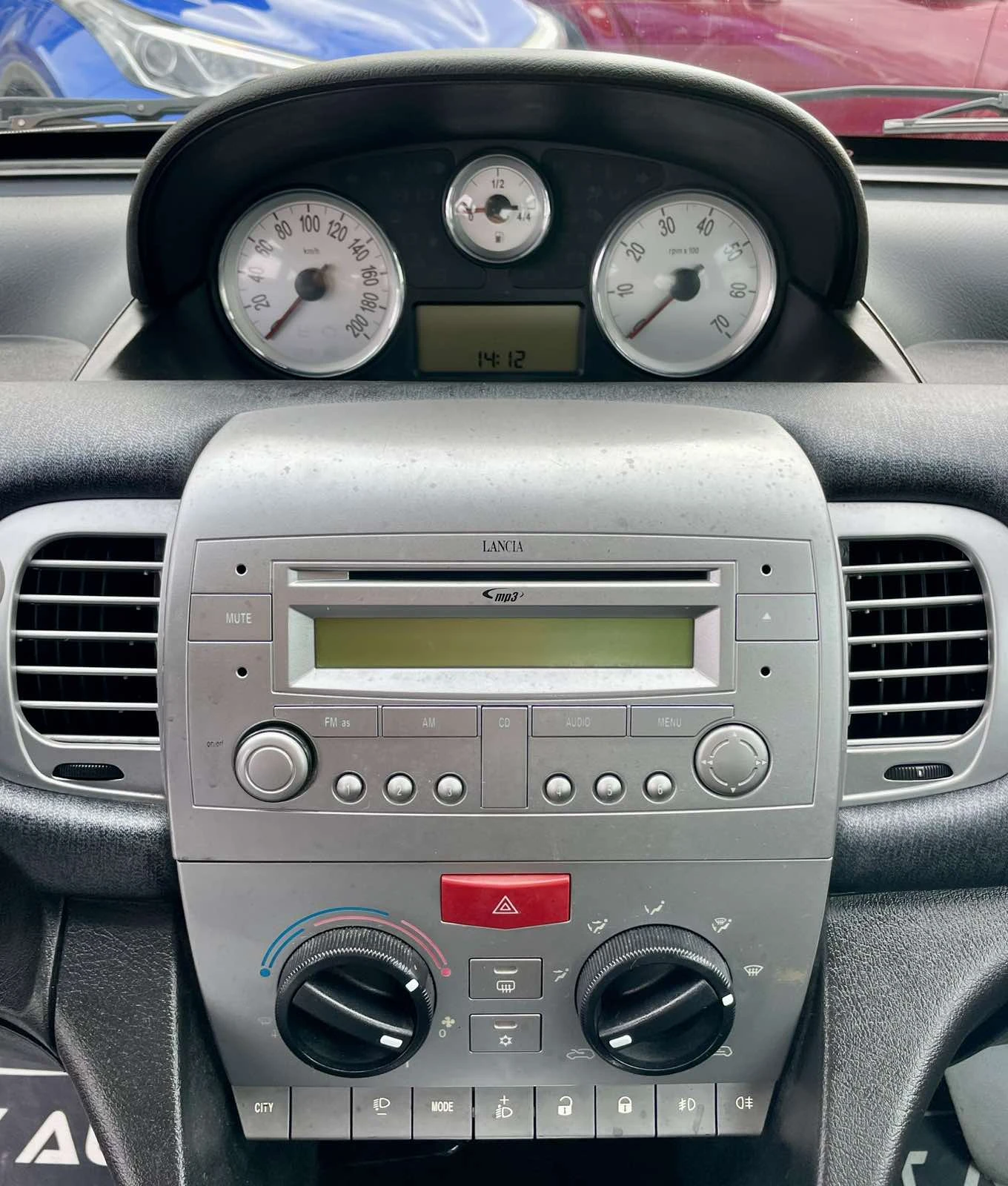 Lancia Ypsilon 1.3MJET 75HP E5A | Mobile.bg — изображение 12