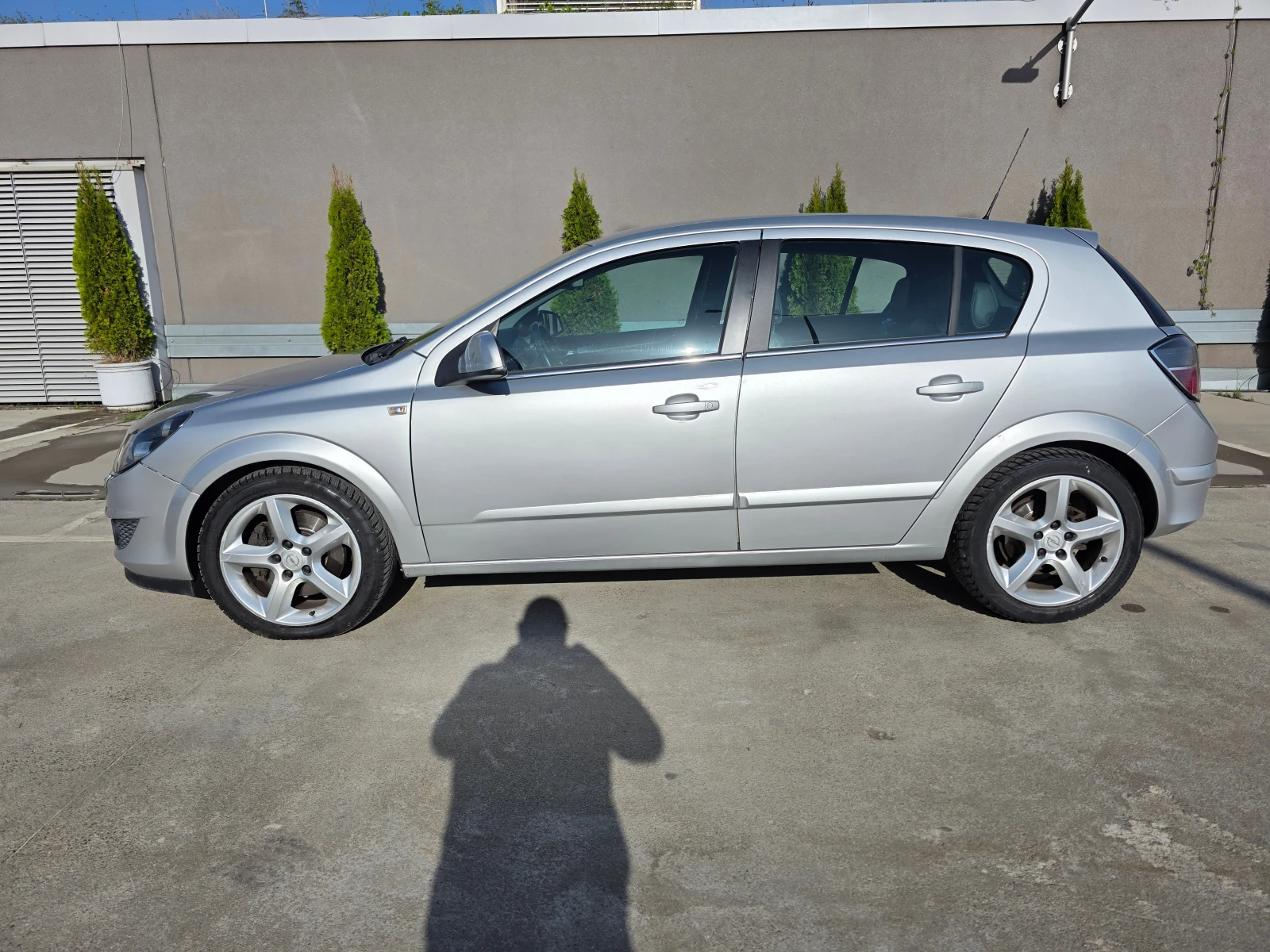 Opel Astra 1.9 CDTI-Automatic-Cosmo - изображение 8