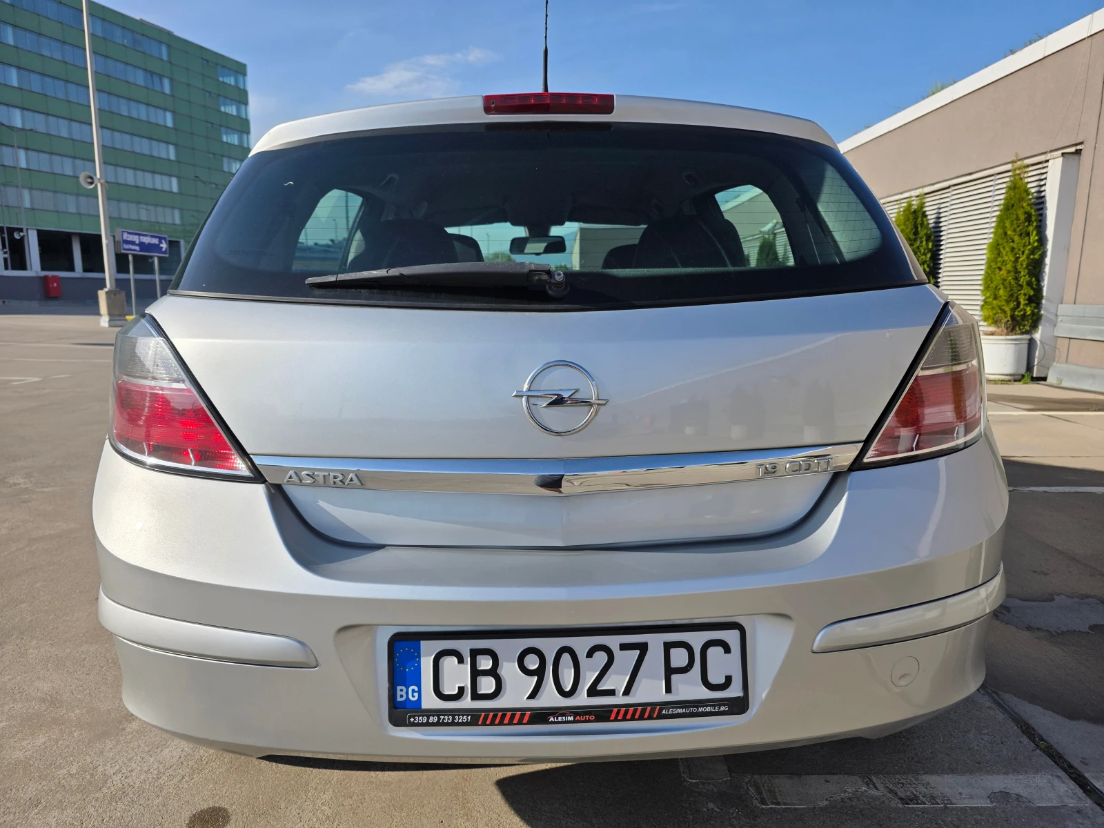 Opel Astra 1.9 CDTI-Automatic-Cosmo - изображение 6