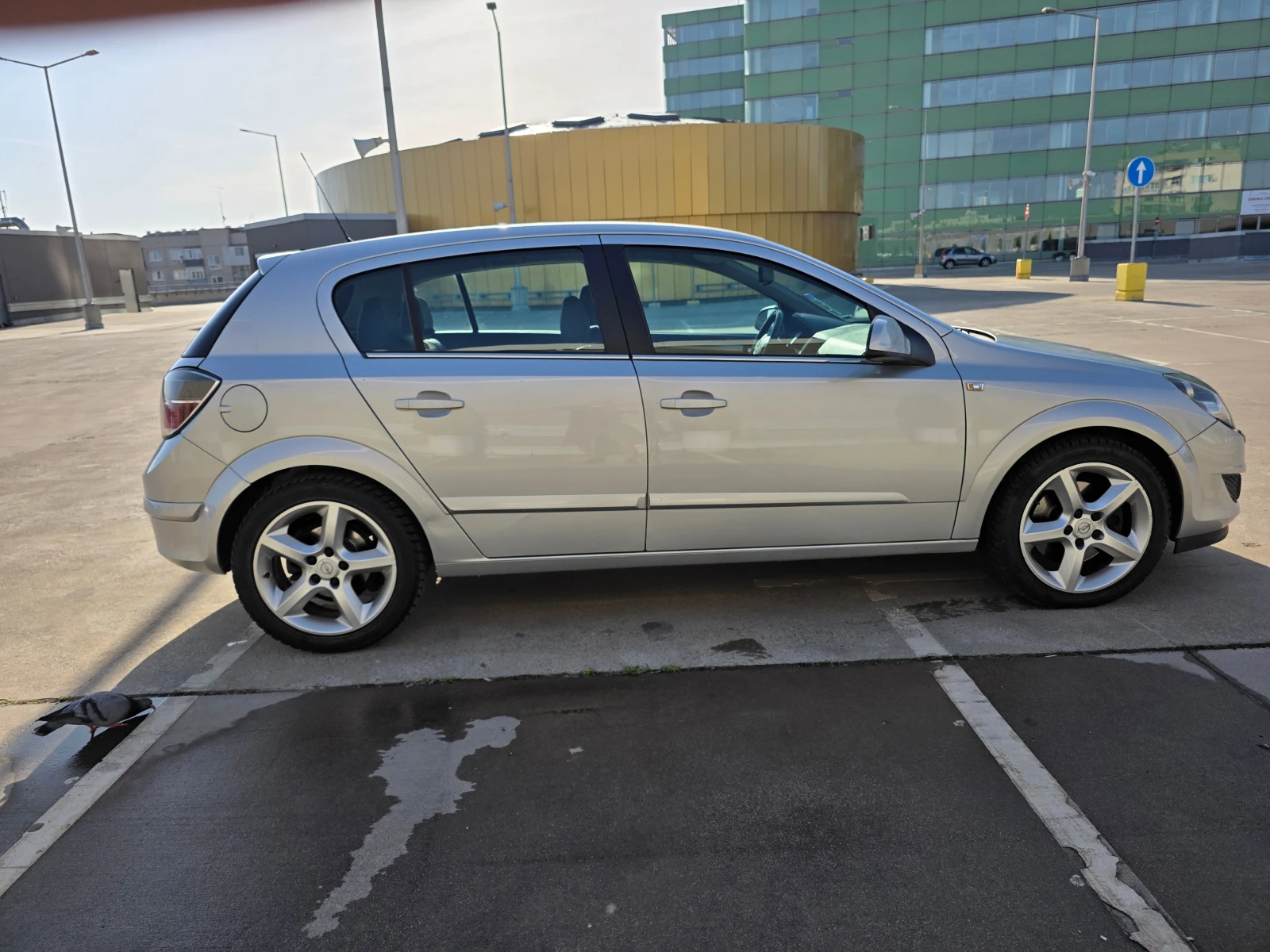 Opel Astra 1.9 CDTI-Automatic-Cosmo - изображение 4
