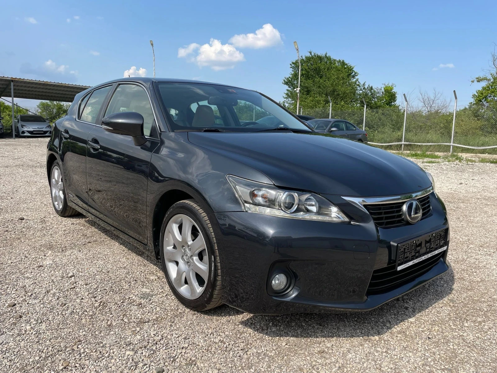 Lexus CT 200h Гаранция+ Обслужване  - изображение 3