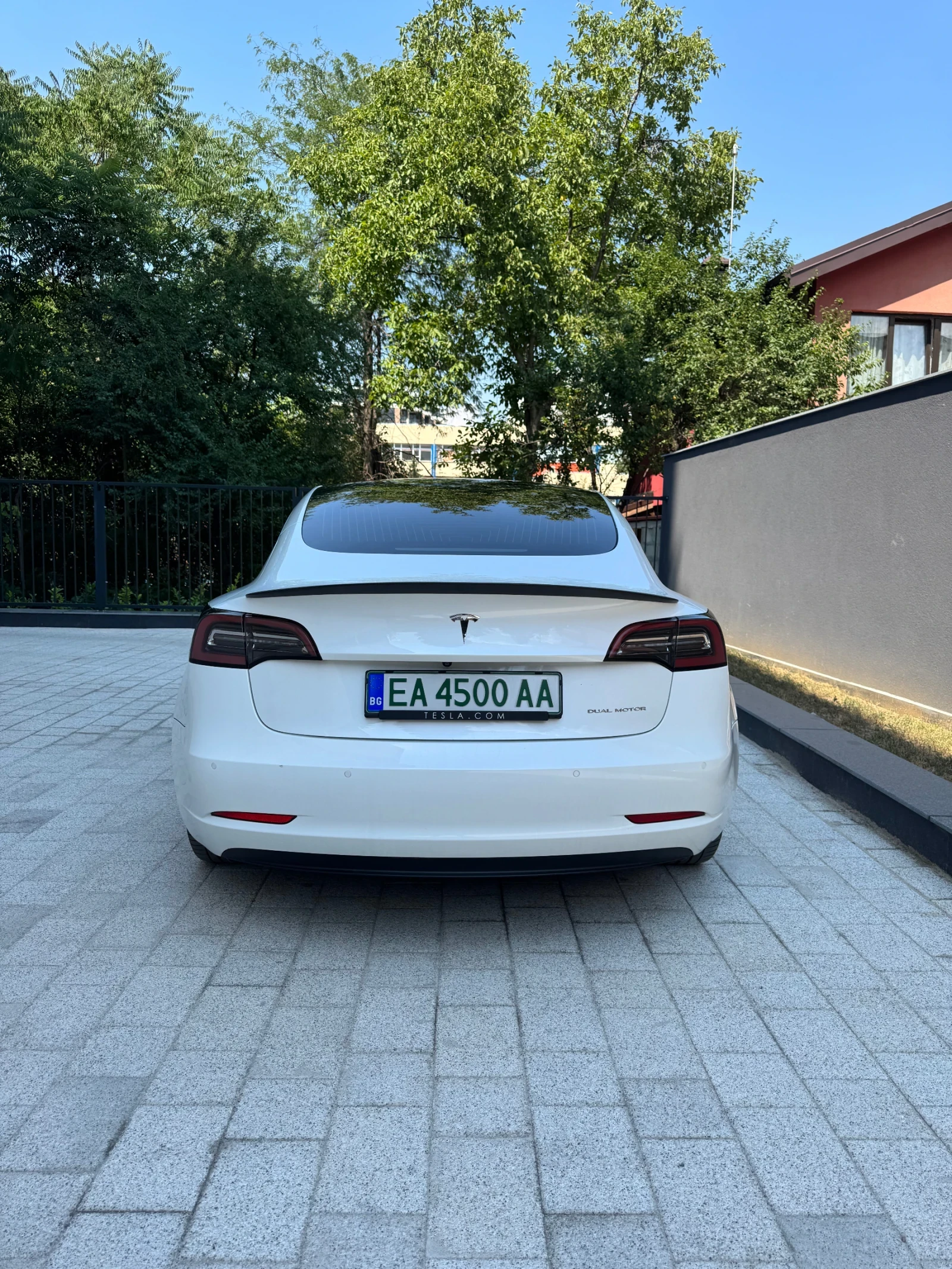 Tesla Model 3 Long Range - изображение 3