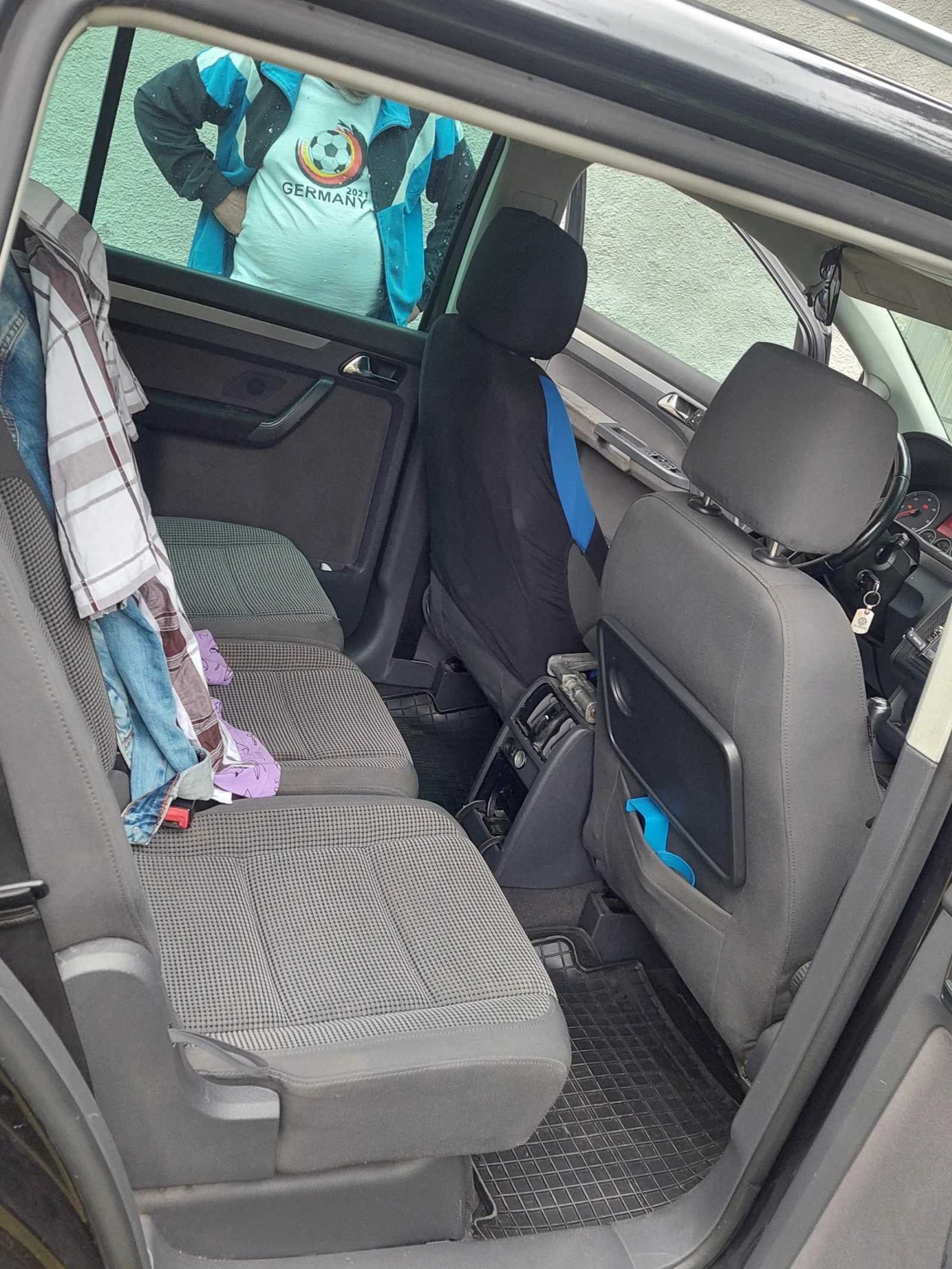 VW Touran 2.0 - изображение 3