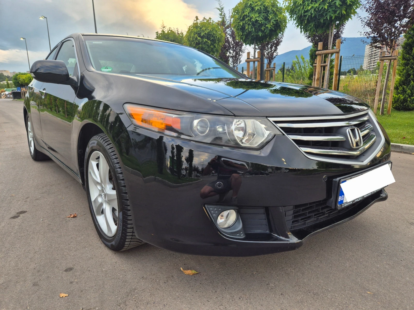Honda Accord 2.4 АВТОМАТ* EXECUTIVE* СЕРВИЗНА ИСТОРИЯ  - изображение 2