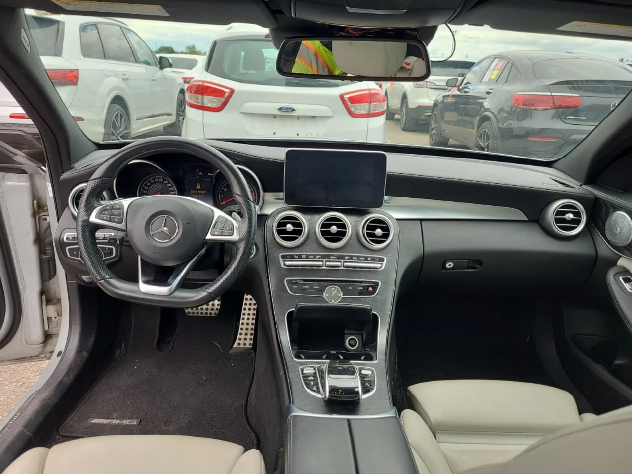 Mercedes-Benz C 450 AMG AWD * CARFAX * АвтоКредит * Цена до България*  - изображение 8
