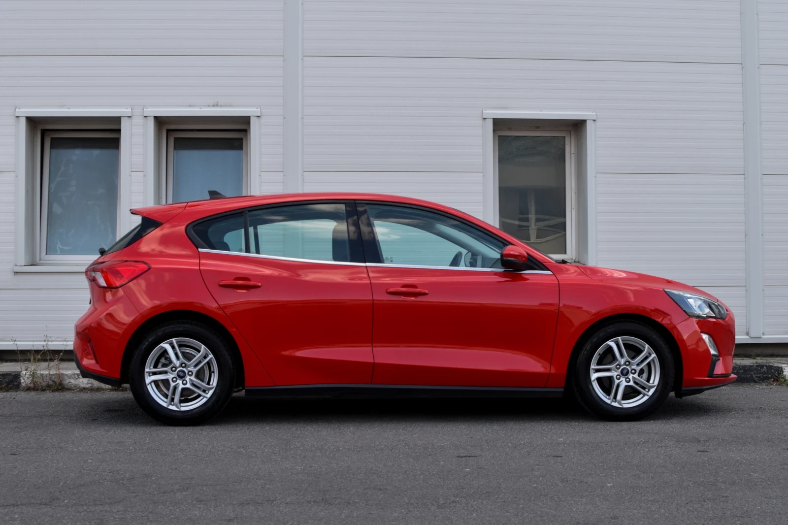 Ford Focus Business * CAMERA* * NAVI* 73k km*  - изображение 5