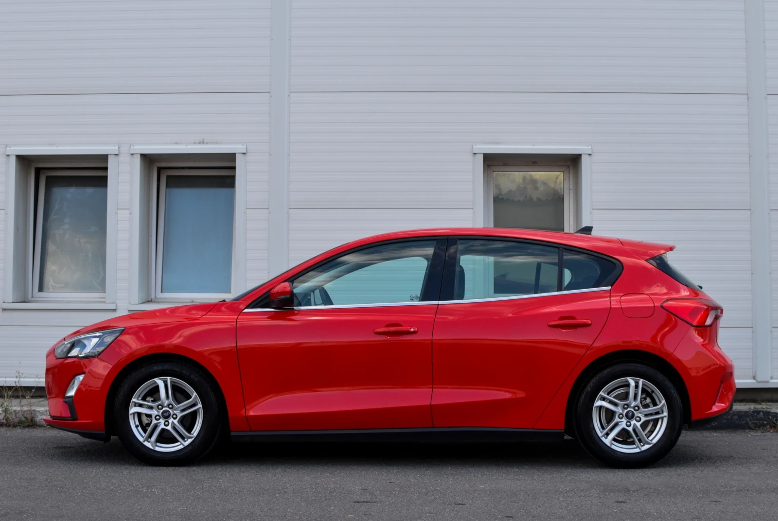Ford Focus Business * CAMERA* * NAVI* 73k km*  - изображение 9