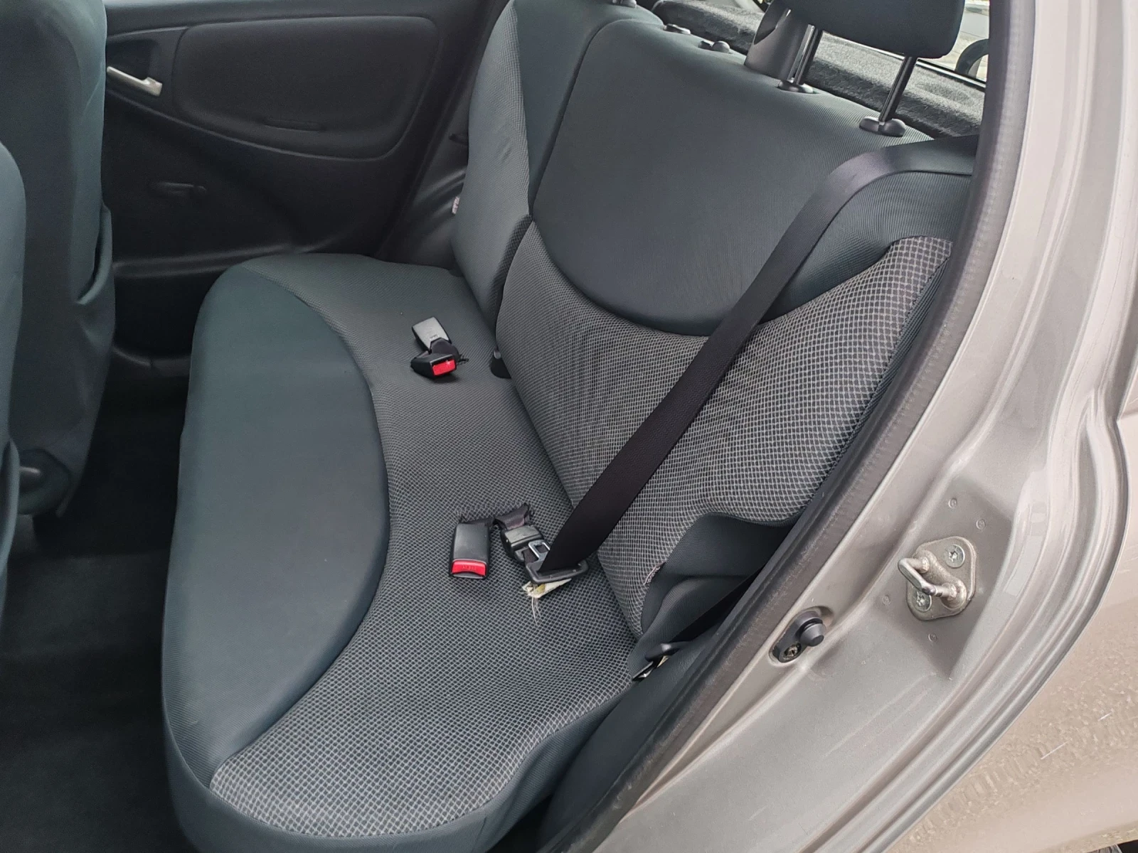 Toyota Yaris 1.3vvt-i | Mobile.bg   13