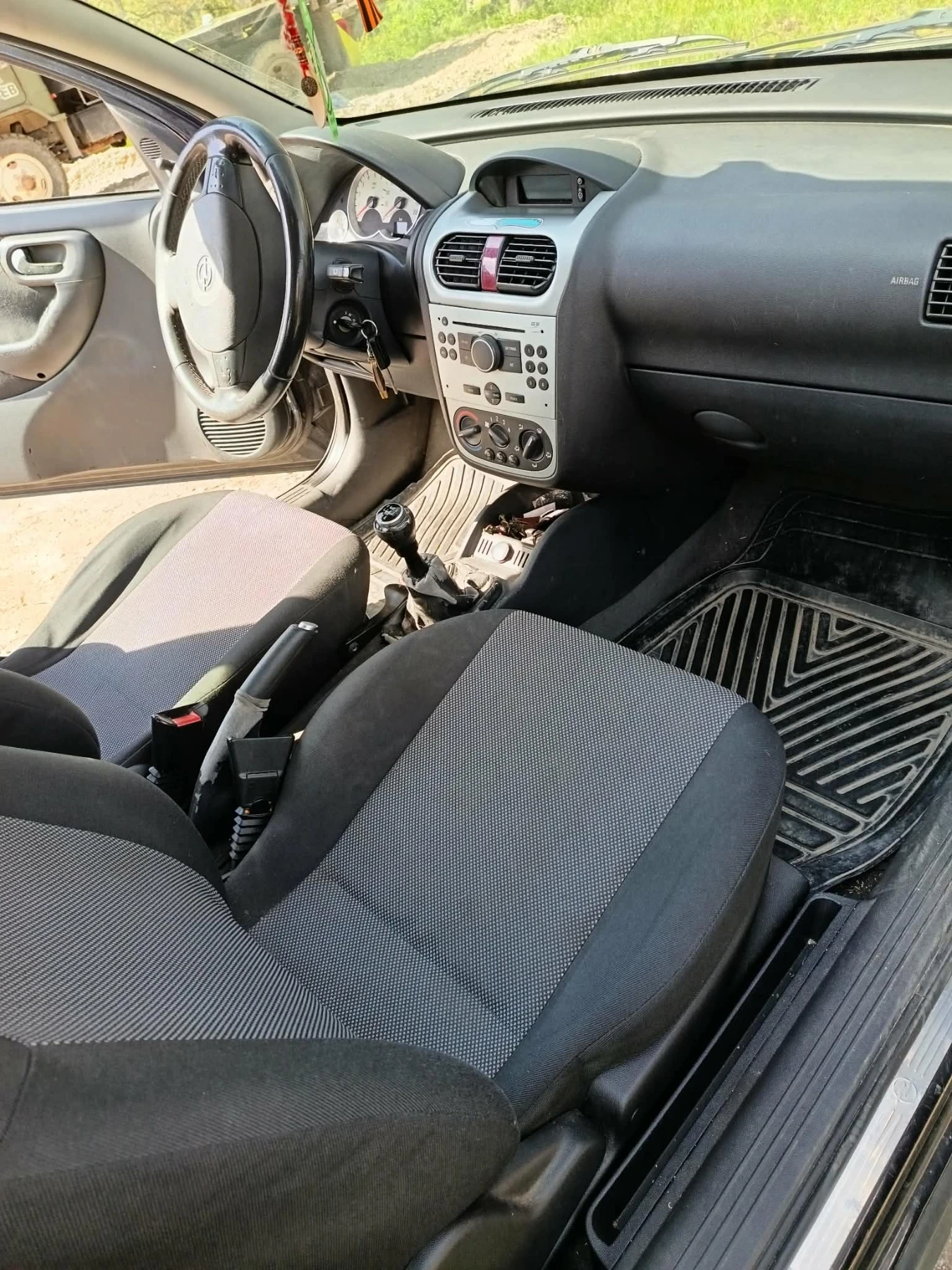 Opel Corsa 1.3 CDTI / FACE , снимка 4 - Автомобили и джипове - 54360441