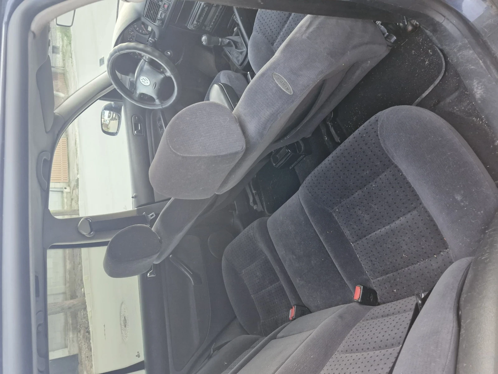 VW Golf 1, 6i Газ/Бензин, снимка 6 - Автомобили и джипове - 54663409