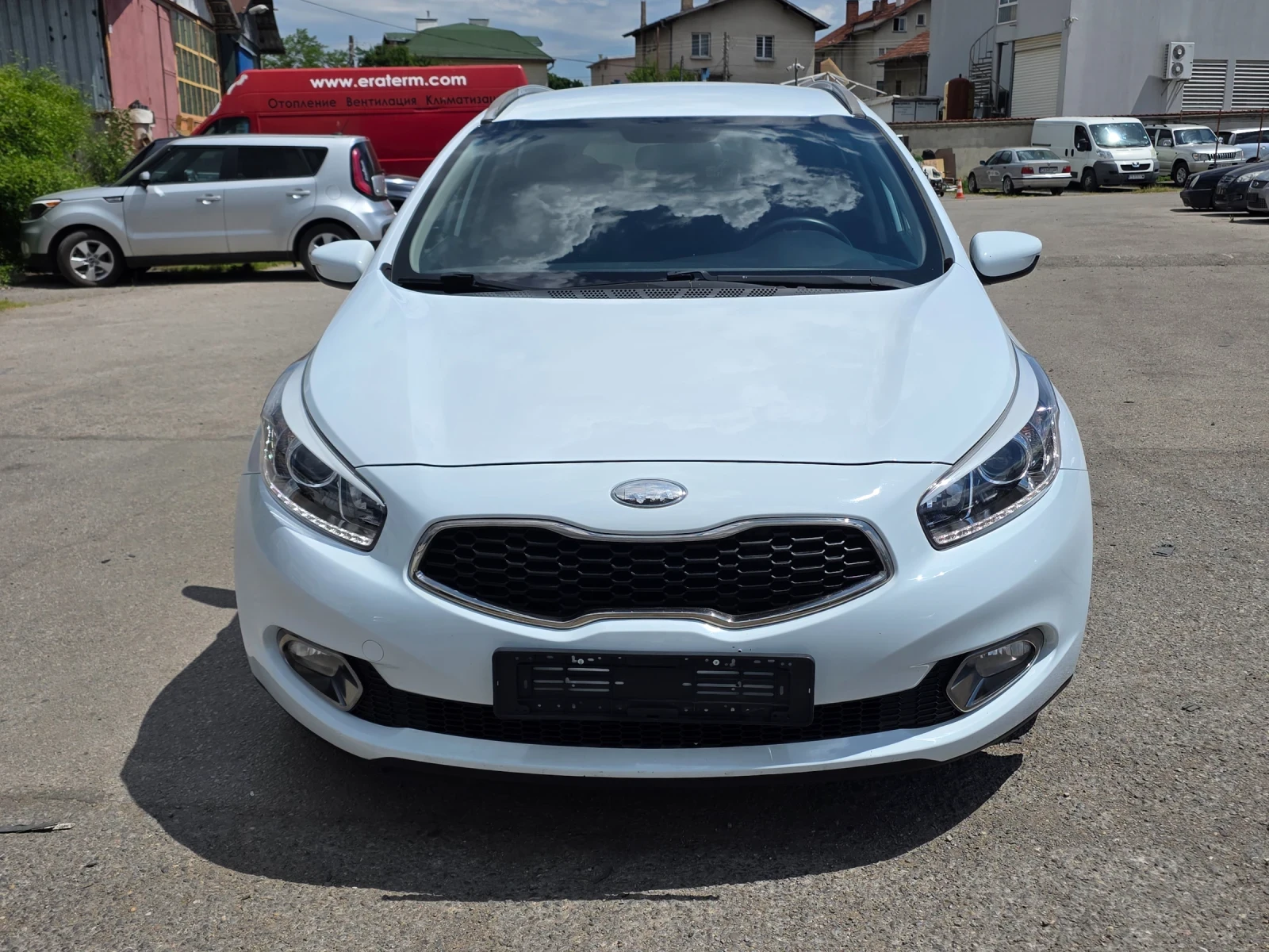 Kia Ceed 1.6 CRDI 110k.c UNIKAT ITALIA EURO 5B , снимка 2 - Автомобили и джипове - 54732155