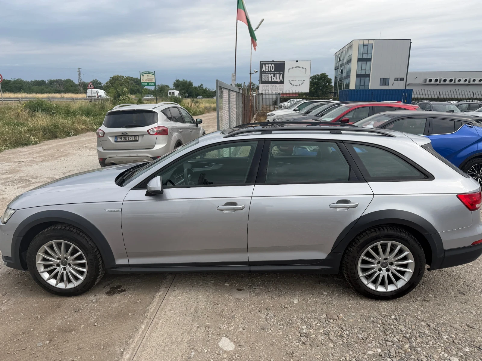 Audi A4 Allroad 2.0TDI Quattro Full/Дистр/Пано/Подгрев/, снимка 4 - Автомобили и джипове - 55132243