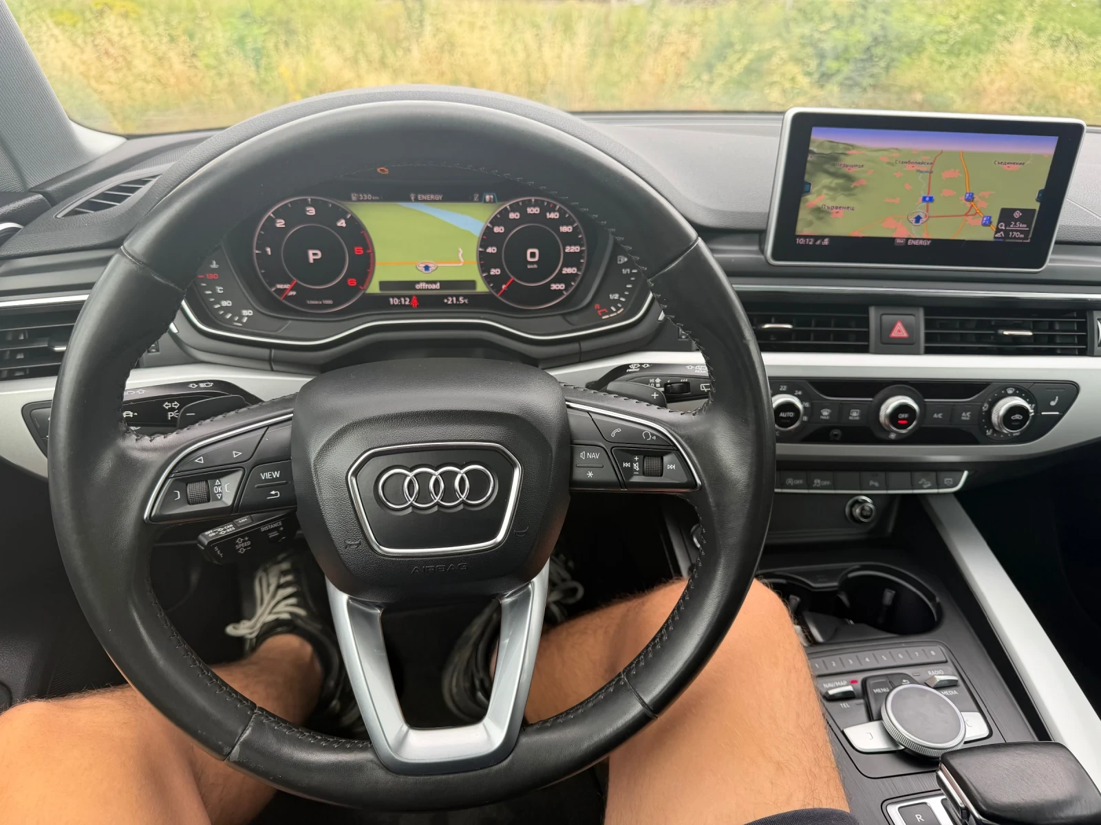 Audi A4 Allroad 2.0TDI Quattro Full/Дистр/Пано/Подгрев/, снимка 10 - Автомобили и джипове - 55132243