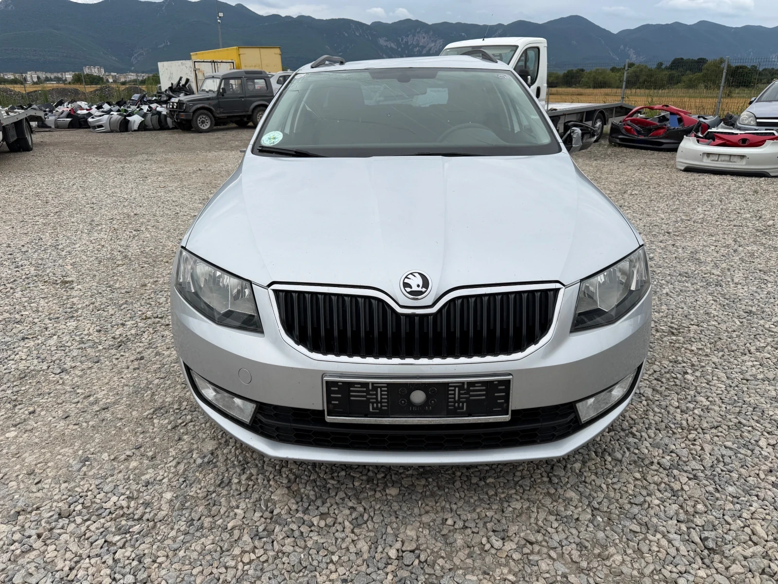 Skoda Octavia 1.6TDI-105PS-4X4, снимка 2 - Автомобили и джипове - 55411574