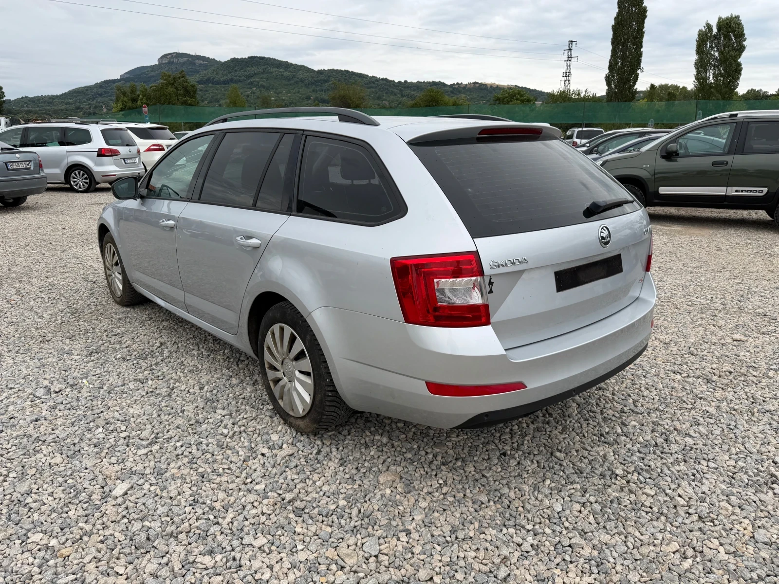 Skoda Octavia 1.6TDI-105PS-4X4, снимка 7 - Автомобили и джипове - 55411574