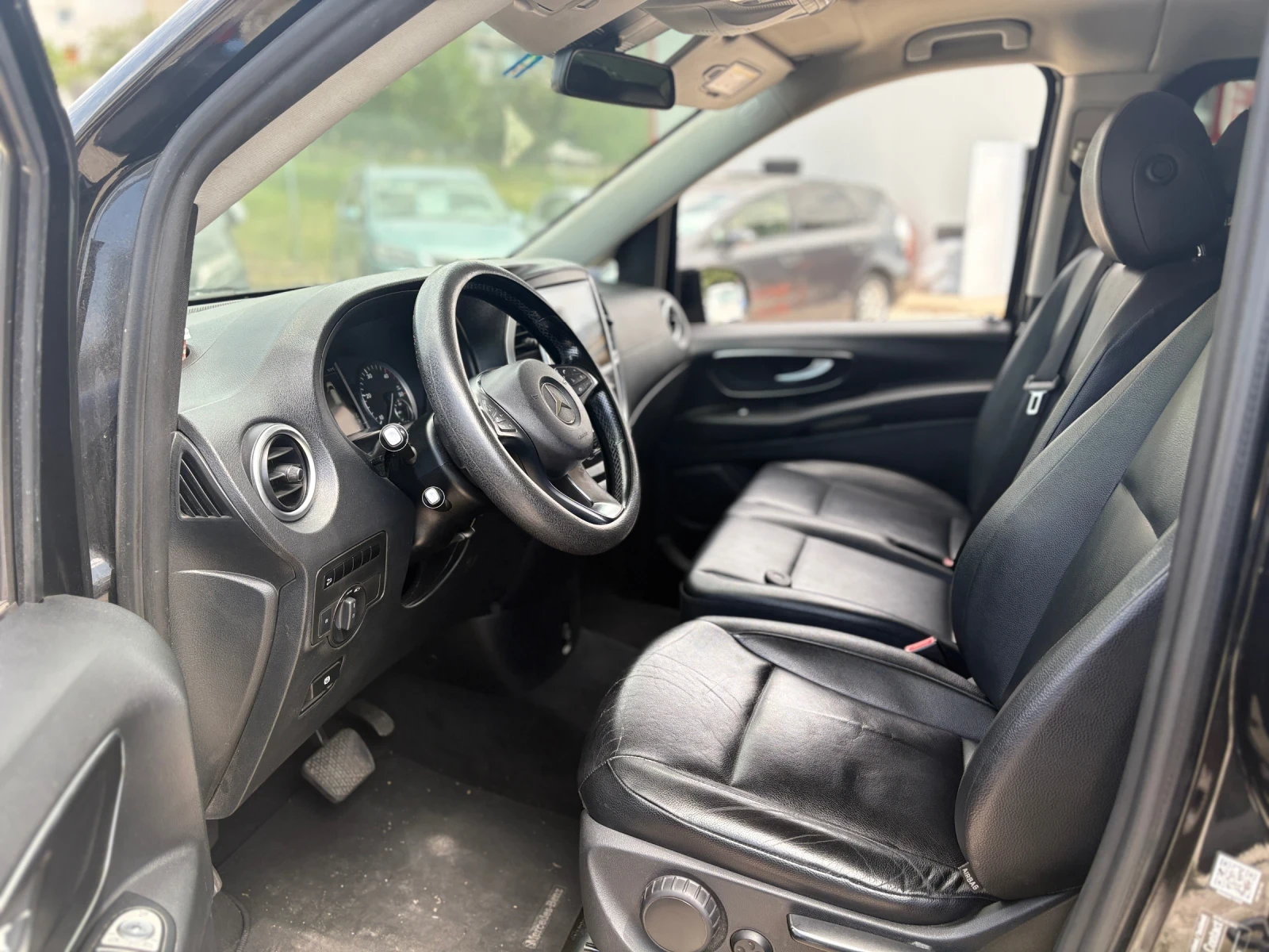 Mercedes-Benz V 300, снимка 5 - Автомобили и джипове - 55582682
