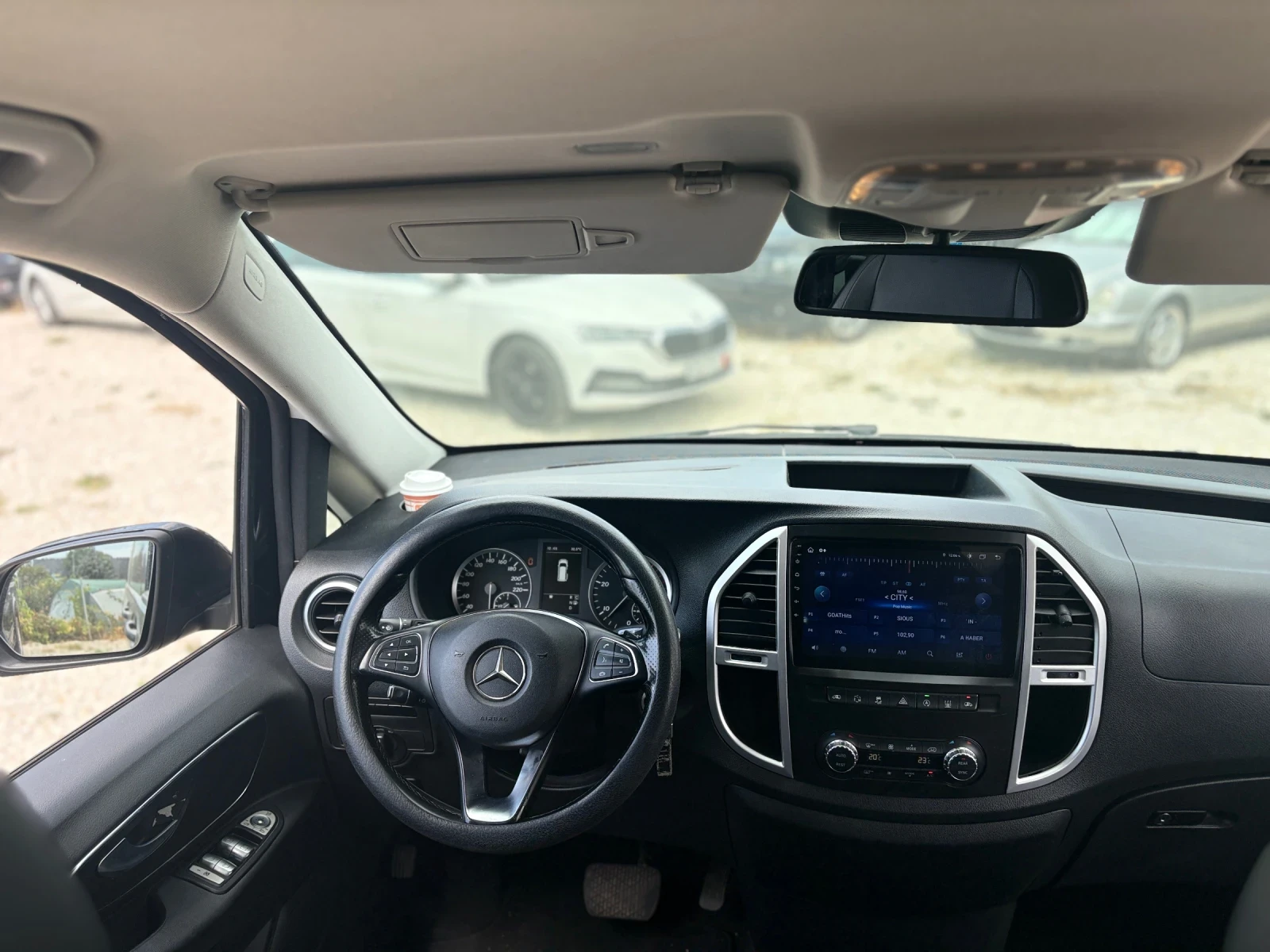 Mercedes-Benz V 300, снимка 9 - Автомобили и джипове - 55582682