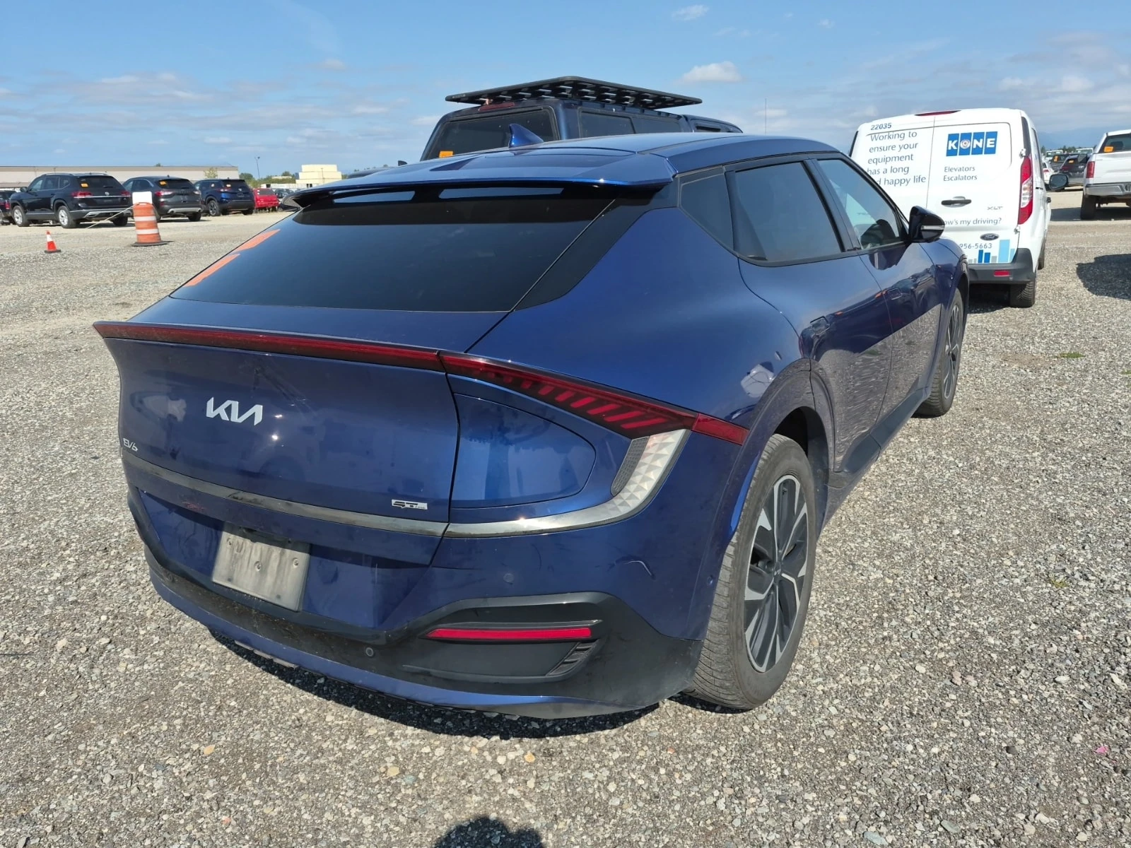Kia EV6 * LONG RANGE W/GT LINE PKG 1* CARFAX* ФИНАНСИРАНЕ, снимка 3 - Автомобили и джипове - 55827806
