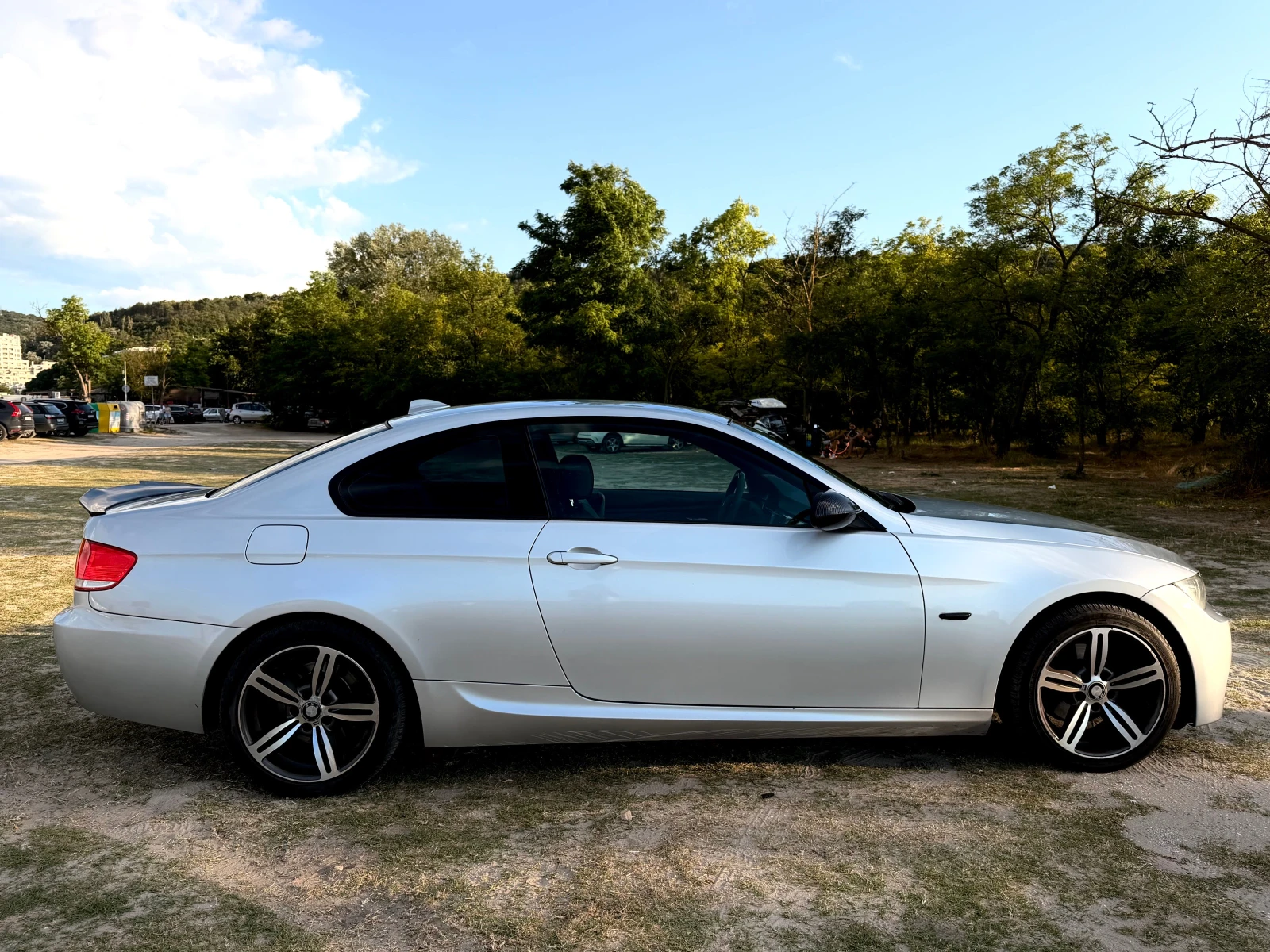 BMW 320, снимка 5 - Автомобили и джипове - 55944139