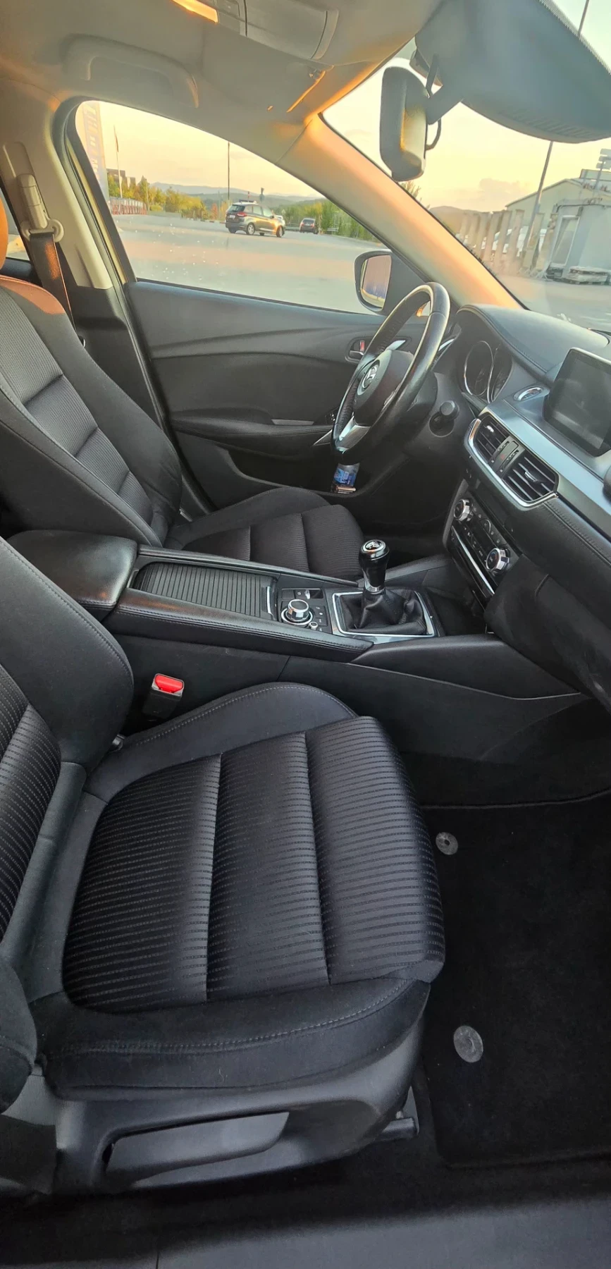 Mazda 6 2.2 D Skyactiv, Facelift, снимка 10 - Автомобили и джипове - 56113412