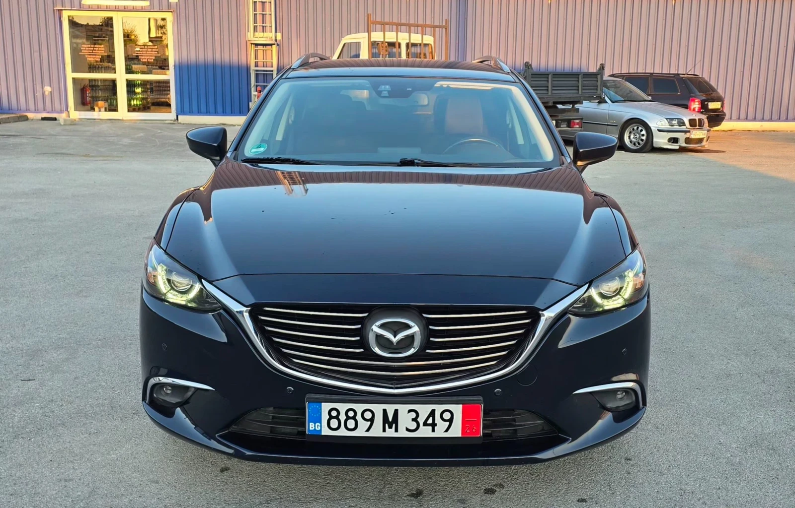 Mazda 6 2.2 D Skyactiv, Facelift, снимка 3 - Автомобили и джипове - 56113412