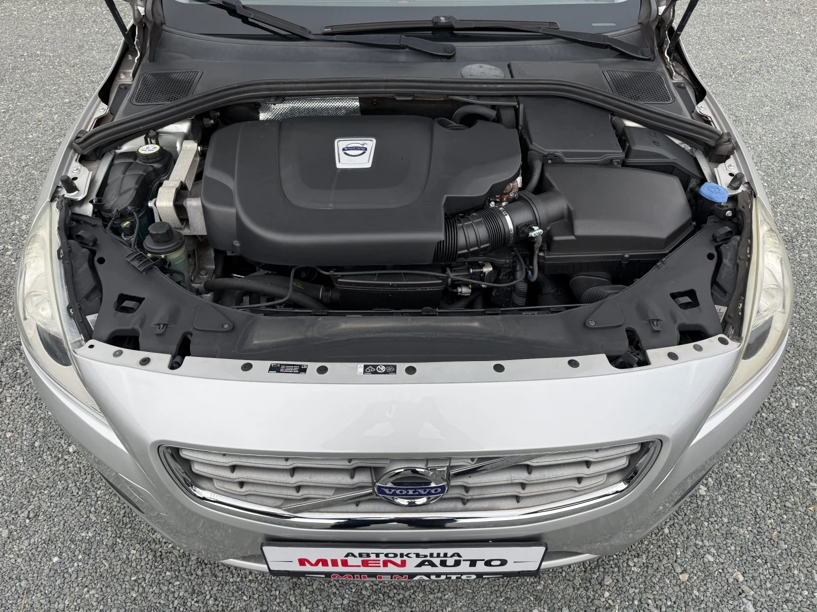 Volvo V60 (KATO НОВА), снимка 17 - Автомобили и джипове - 56272249