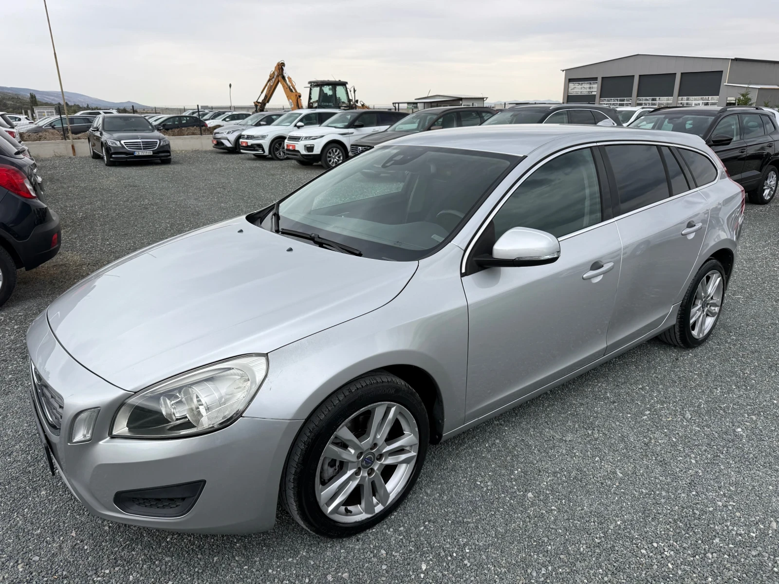 Volvo V60 (KATO НОВА)