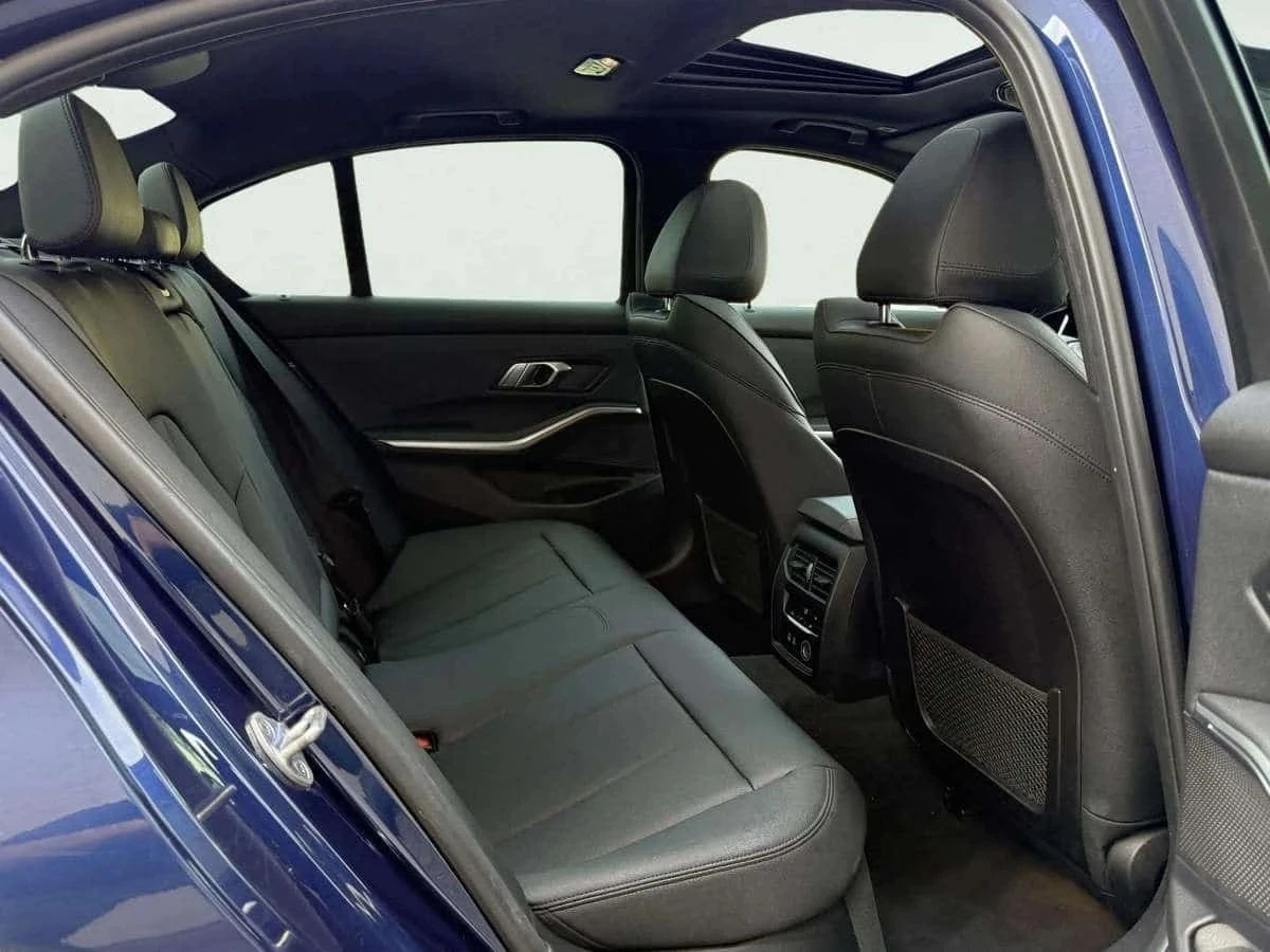 BMW 330, снимка 13 - Автомобили и джипове - 56715053