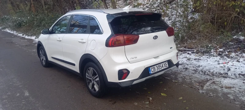 Kia Niro 1.6 hibrid, снимка 3 - Автомобили и джипове - 48021252