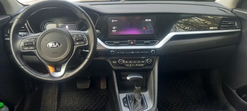 Kia Niro 1.6 hibrid, снимка 5 - Автомобили и джипове - 48021252