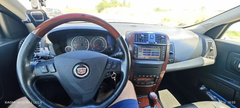 Cadillac Srx 3.6 AWD, снимка 15 - Автомобили и джипове - 48215559