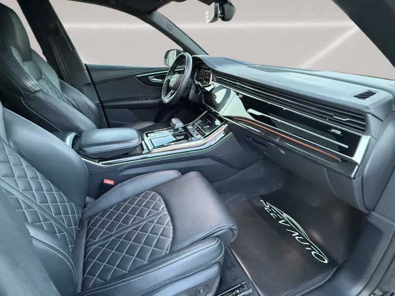 Audi Q8 5.0TDI#3xSLINE#B&O#MATRIX-LASER#PODGREV#OBDUH#PANO, снимка 12 - Автомобили и джипове - 50112685